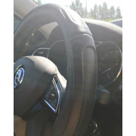 Műbőr szellőző kormányvédő fekete KV-HB27602/1