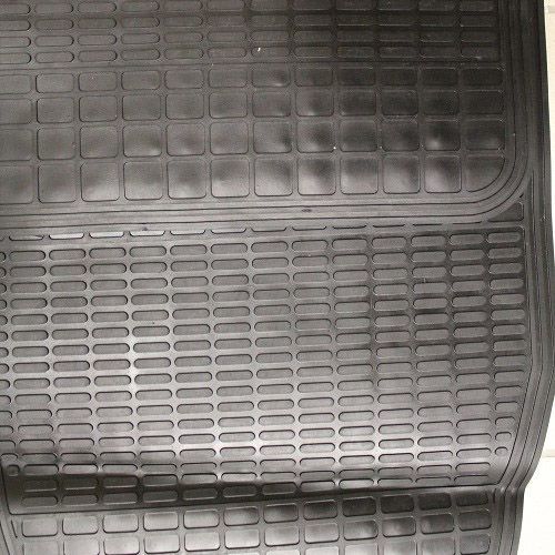 Gumiszőnyeg univerzális SZ-THM3020