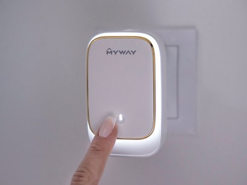 MYWAY FALI TÖLTŐ ÉRINTŐKÉPERNYŐS LED-ES LÁMPÁVAL + ADAPTEREK CM63048